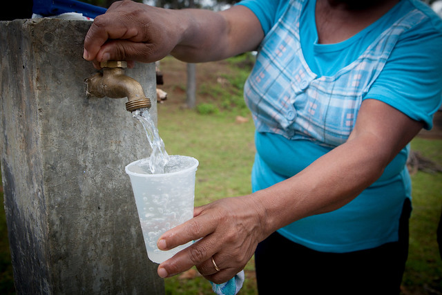 Crowding-in Commercial Financing to Water Supply and Sanitation Utilities